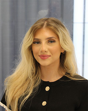 autumn-adams-profile